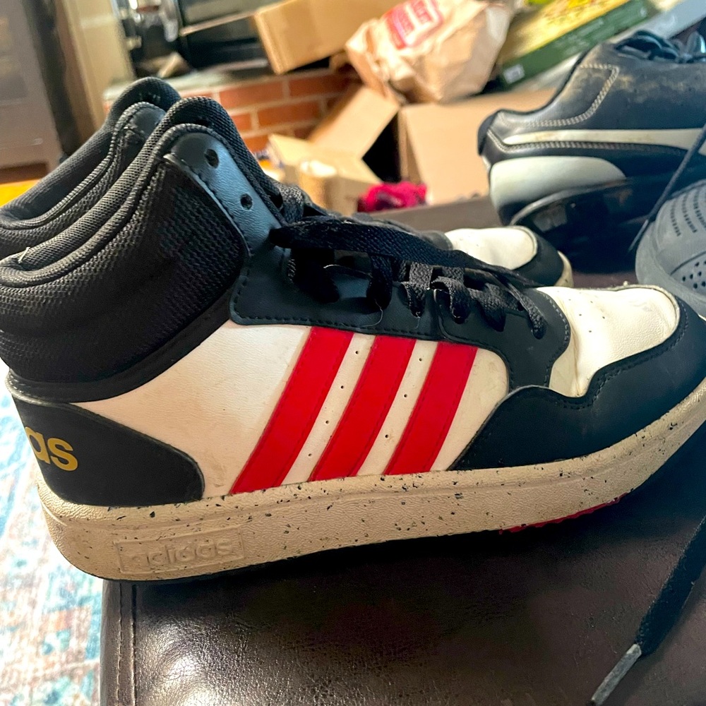 adidas sneaker